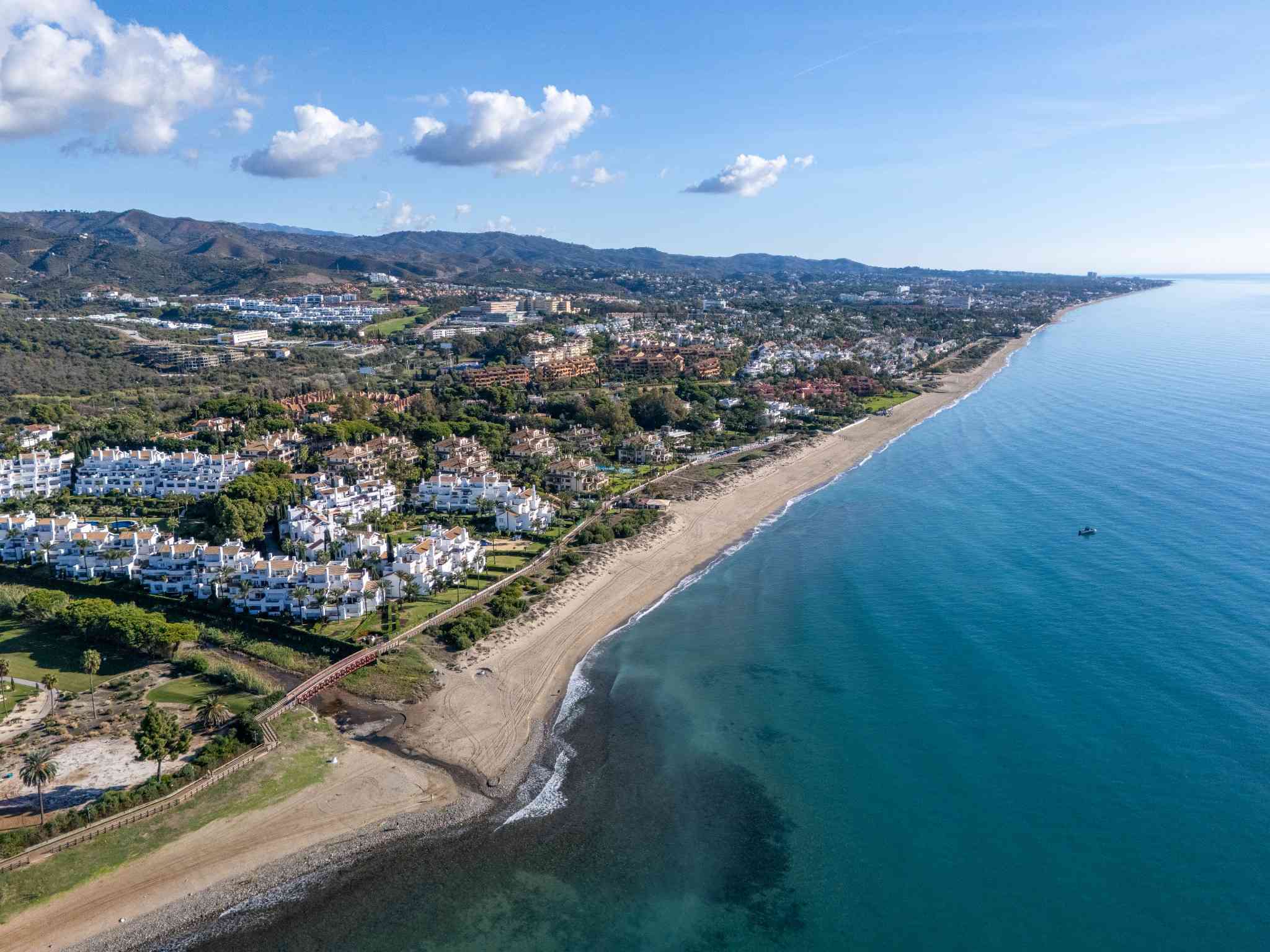 EAST MARBELLA CHAPTER VASTGOED