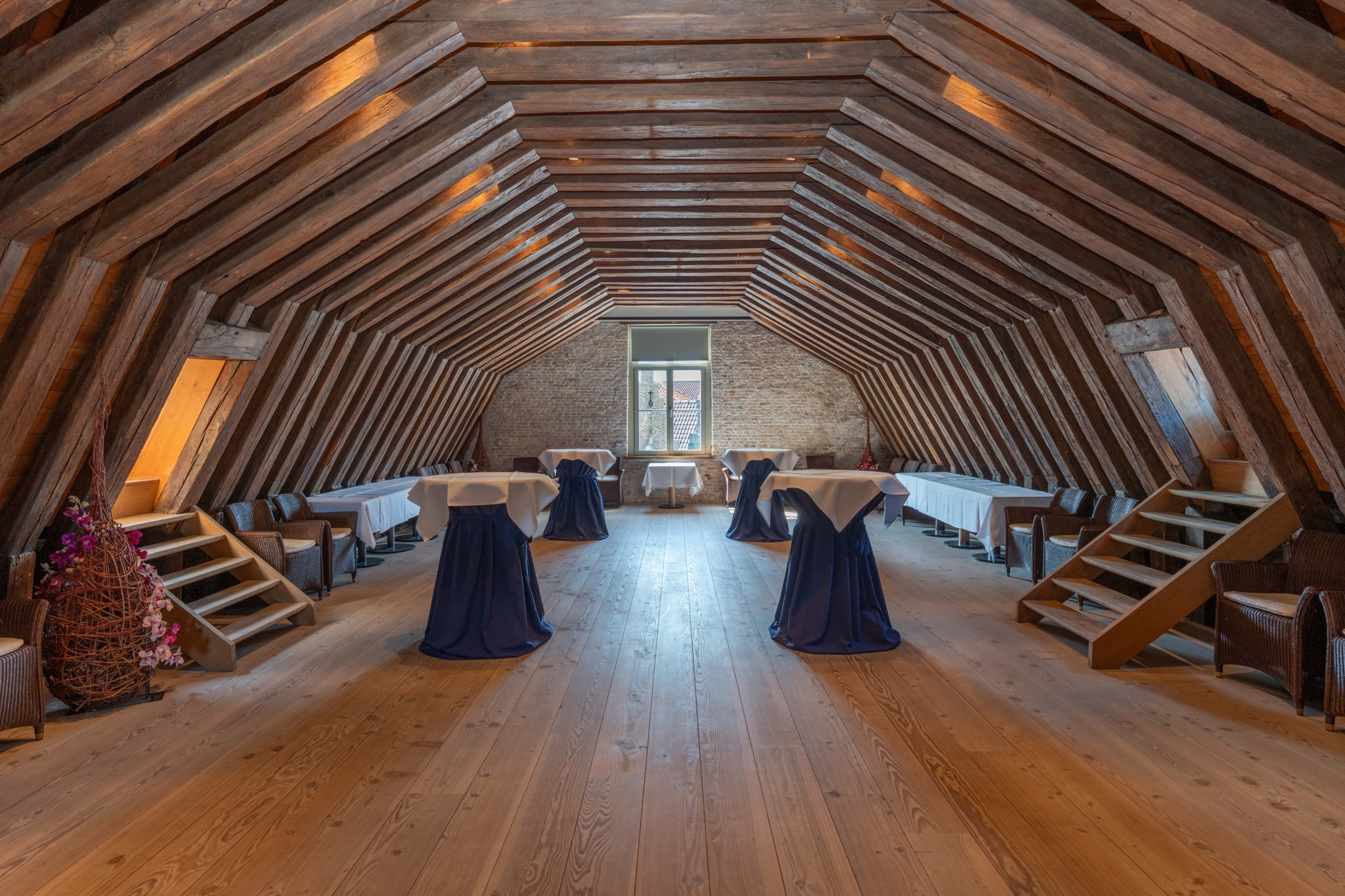 Exclusive commercial property in prime location - Academiestraat 1, 8000 Brugge | 23